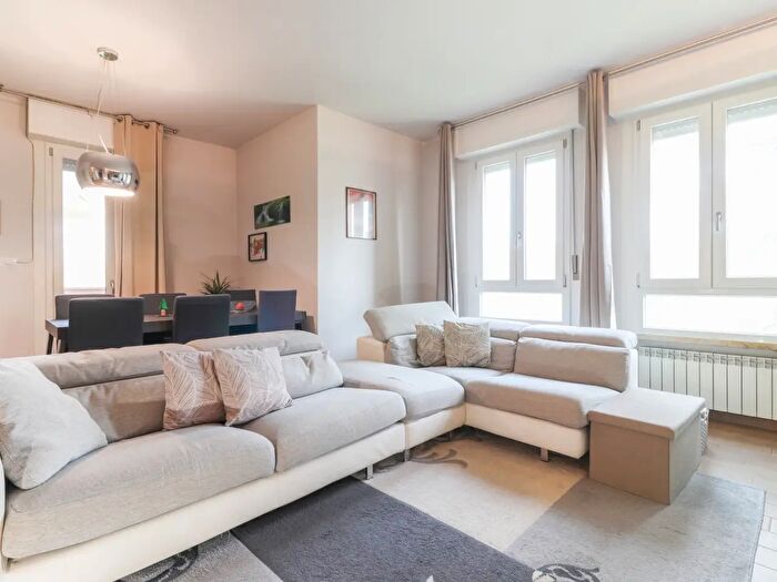 Appartamento con 5 locali in vendita in Via Malpighi, Cento