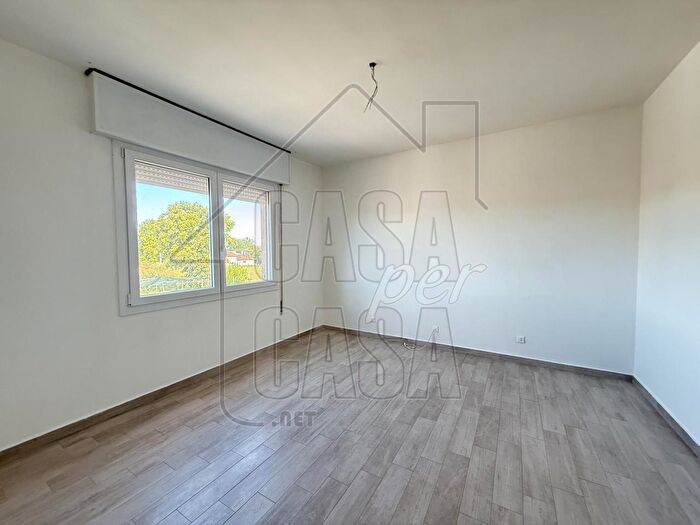 Casa quadrilocale in vendita in Via Padova, Cartura