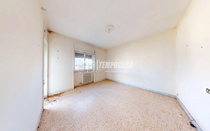 Appartamento con 7 locali in vendita in Via Capitano Rizzelli, Maglie