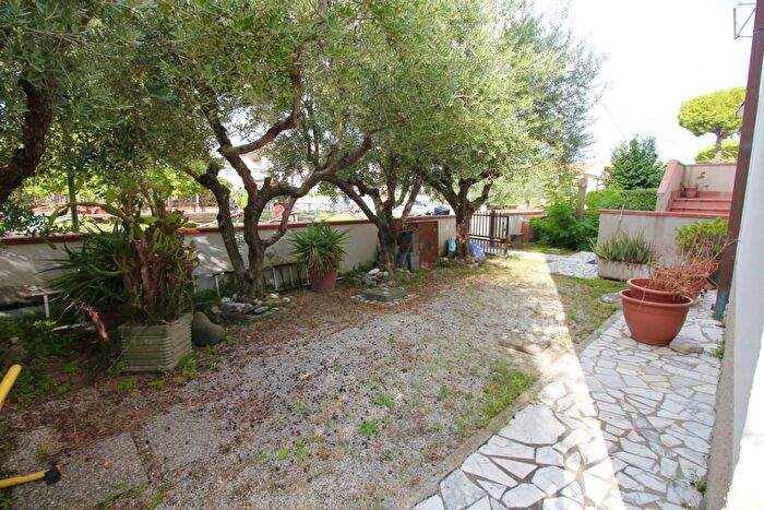 Casa con 6 locali in vendita in Vicopisano