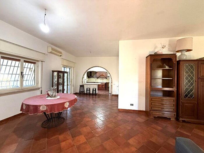 Casa quadrilocale in vendita in Via Montelibretti, Loricina Seccia Tre Cancelli, Nettuno