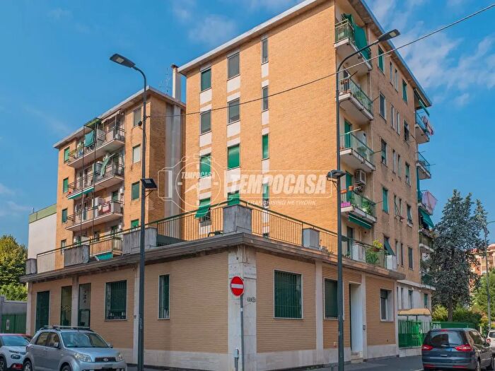 Appartamento bilocale in vendita in Via Caltagirone, Milano