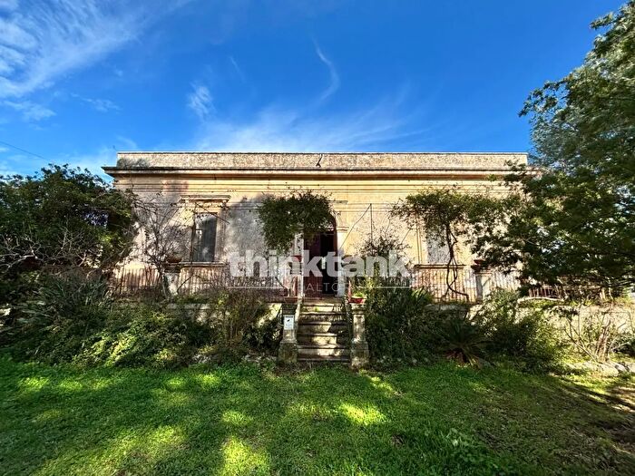 Casa con 6 locali in vendita in Contrada Serra, Sortino