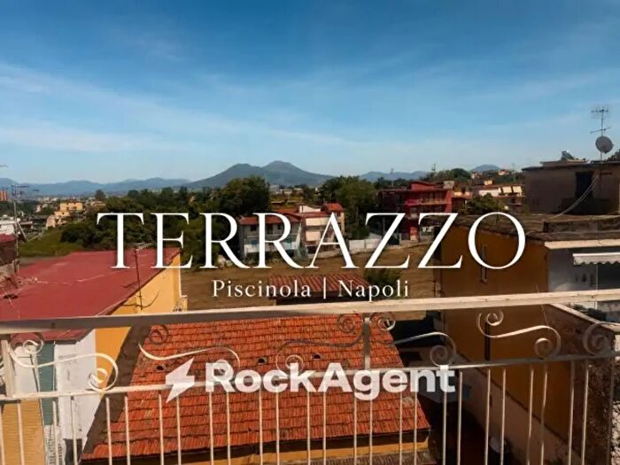 Appartamento bilocale in vendita in Corso Marianella, Napoli