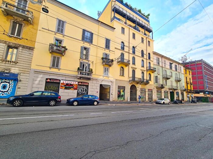Appartamento bilocale in vendita in Via Carlo Farini, Milano