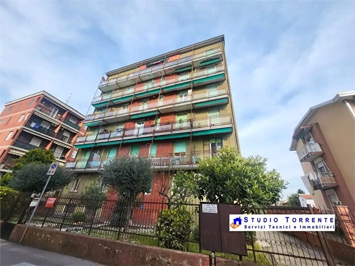 Appartamento bilocale in vendita in Via Alessandro Garrone, Senago
