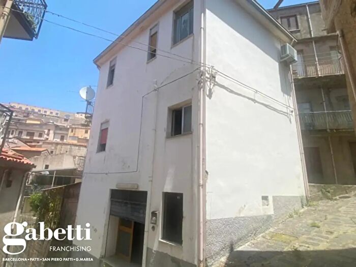 Casa con 5 locali in vendita in Via Paolo Sarpi, San Piero Patti