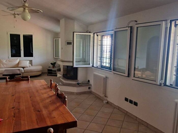 Casa con 6 locali in affitto in Via Settecrociari, Settecrociari, Cesena
