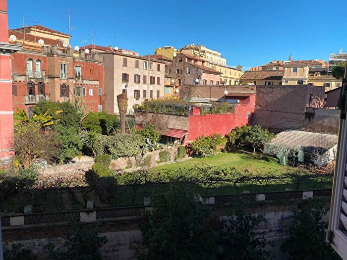 Appartamento con 5 locali in affitto in Via Giovanni Lanza, Colle Oppio, Roma