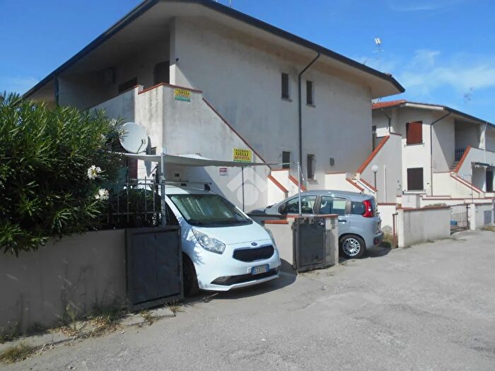 Appartamento bilocale in vendita in Via Talamone, Comacchio