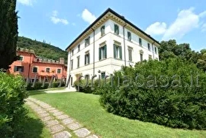 Appartamento bilocale in affitto in Via Castelberto, Verona