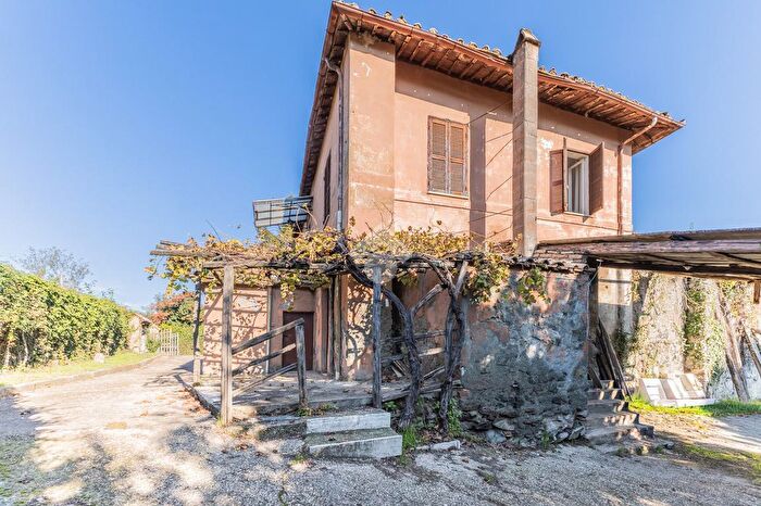 Casa quadrilocale in vendita in Via di Cotognola, Bracciano