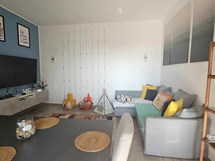 Appartamento con 5 locali in vendita in Massarosa