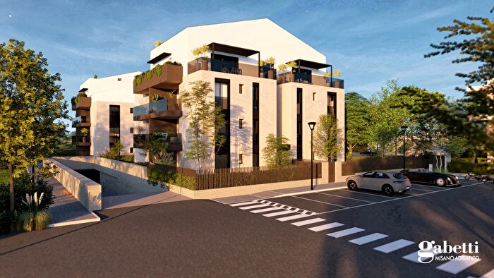 Appartamento trilocale in vendita in Via Grossi, Misano Adriatico