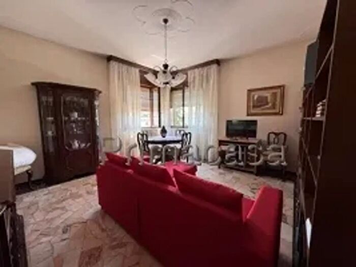 Appartamento con 5 locali in vendita in Via Dante Alighieri, Asola