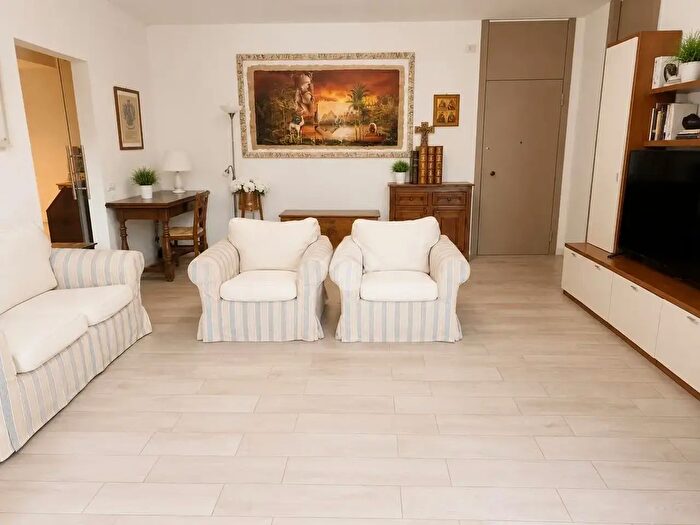 Appartamento trilocale in vendita in Via Giotto, Basiglio