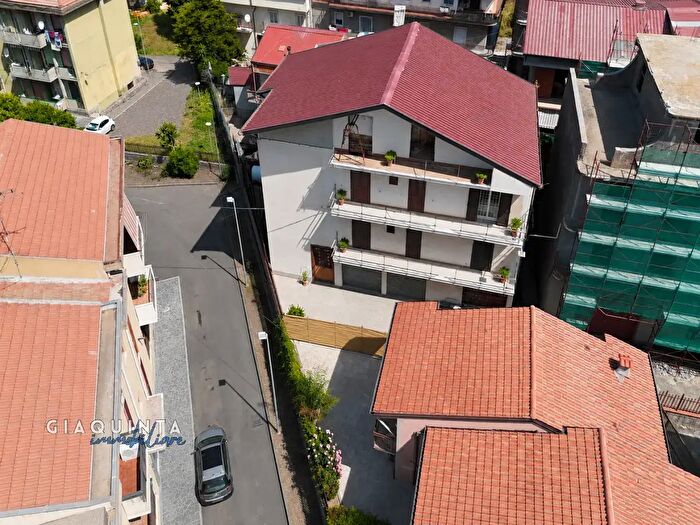 Casa con 12 locali in vendita in Via Fornelli N, Palagonia