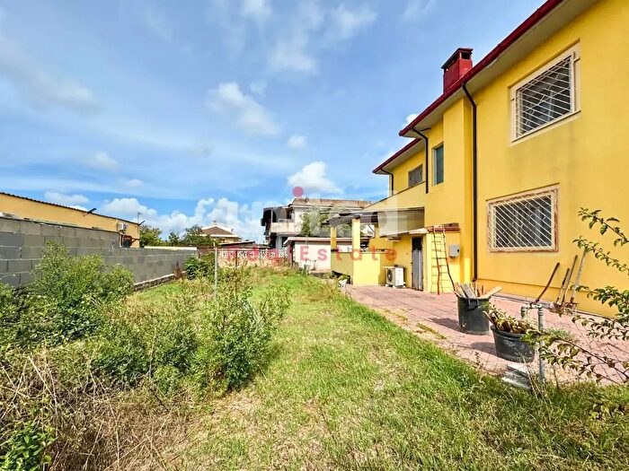 Casa con 7 locali in vendita in Via Samuele Puri, Roma