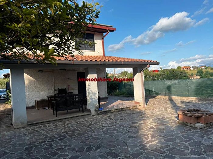 Casa quadrilocale in vendita in Via RioliVelletri, Velletri