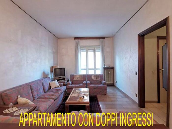 Appartamento con 5 locali in vendita in Via Vittorio Zanellato, Venaria Reale