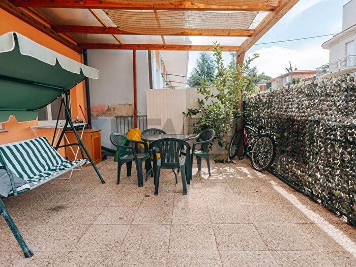 Appartamento con 5 locali in vendita in Via Nazionale, San Vito Chietino