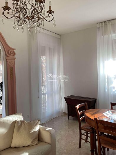 Appartamento quadrilocale in affitto in Modena