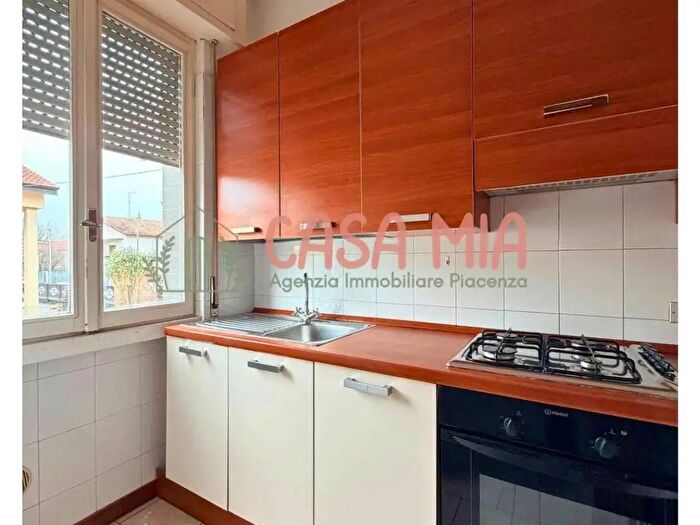 Appartamento trilocale in vendita in Via Mazzini, Rottofreno