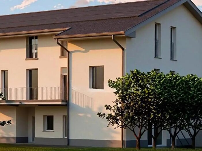 Appartamento trilocale in vendita in Via Vincenzo Bellini, Robecco Sul Naviglio
