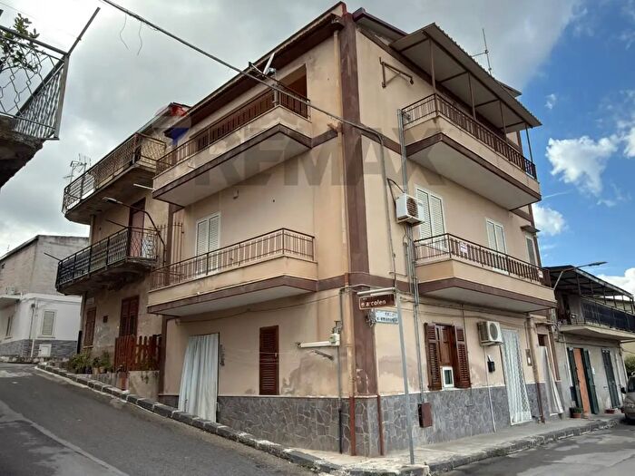 Casa con 7 locali in vendita in Via Vittorio Emanuele, Bolognetta