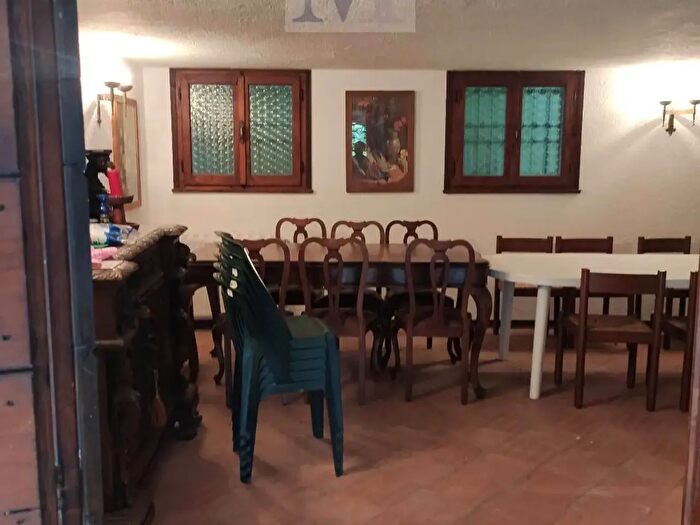 Casa con 6 locali in vendita in Cinto Euganeo
