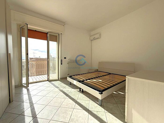 Appartamento trilocale in affitto in Catanzaro Lido, Catanzaro