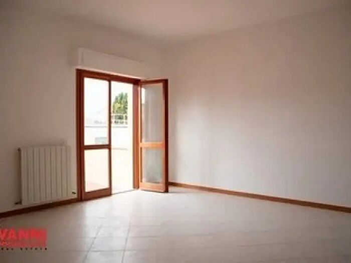 Appartamento quadrilocale in vendita in Via Filippo Turati, Cecina