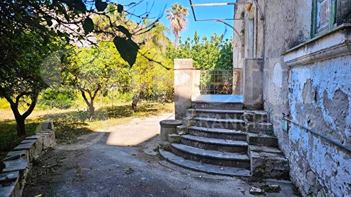 Casa con 5 locali in vendita in Via Bileti Santoro Snc, Erice