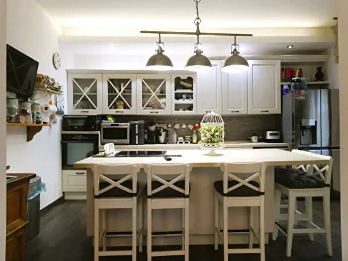 Appartamento con 5 locali in vendita in Via Benedetto da Maiano, Empoli