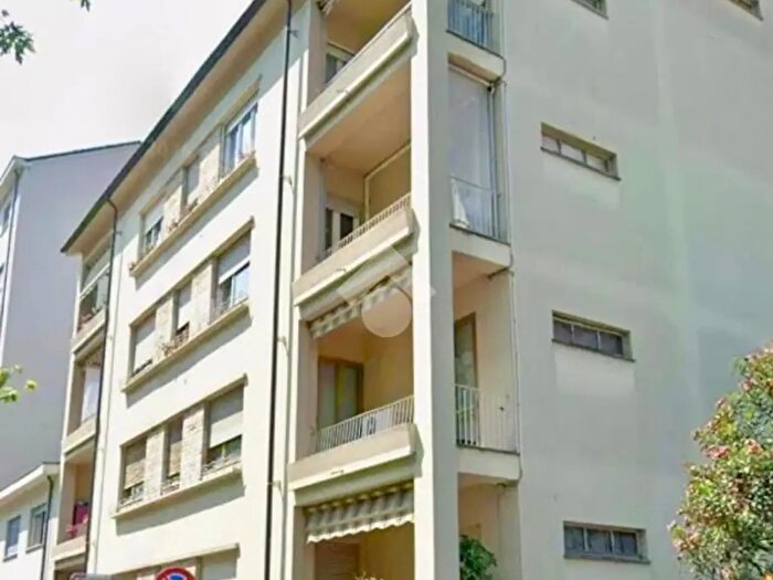 Appartamento con 5 locali in affitto in Corso Pascoli Giovanni, Torino