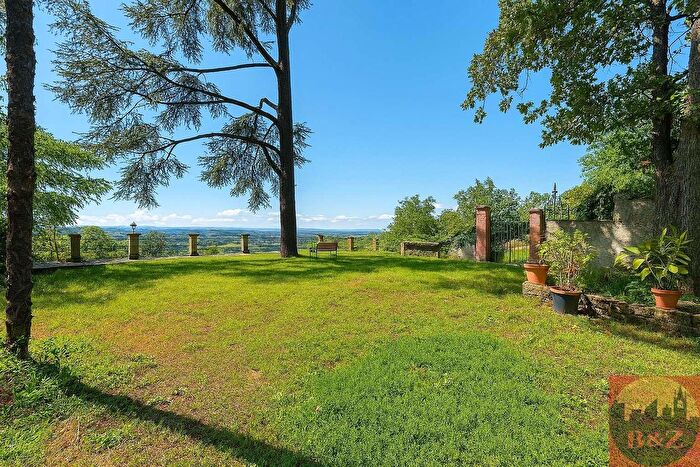 Casa con 13 locali in vendita in Regione Carlevè, Villarbasse