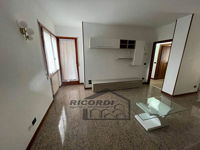 Appartamento trilocale in affitto in Centro, Mogliano Veneto