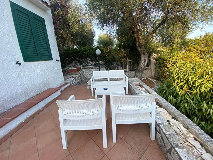 Casa trilocale in affitto in Vieste