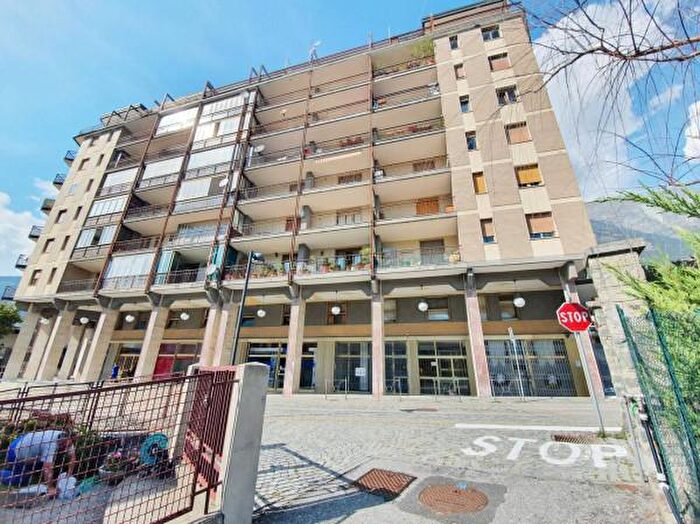 Appartamento bilocale in vendita in Via a Vuillerminaz, Saint Vincent