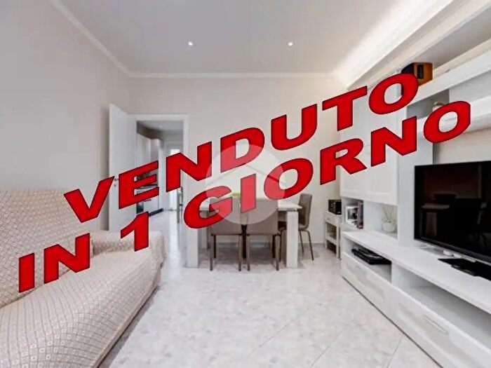 Appartamento bilocale in vendita in Via Monte Catinaccio, Roma