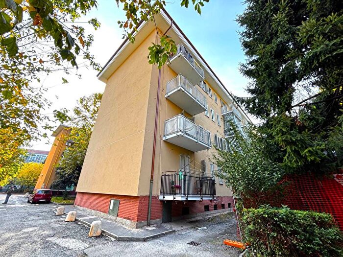 Appartamento trilocale in vendita in Via Alessandro Cruto, Regio Parco, Torino
