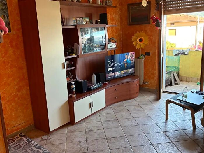 Appartamento con 5 locali in vendita in Massa