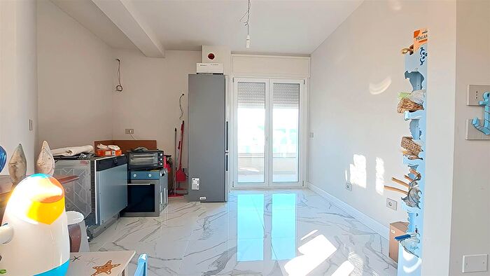 Appartamento trilocale in vendita in Senigallia