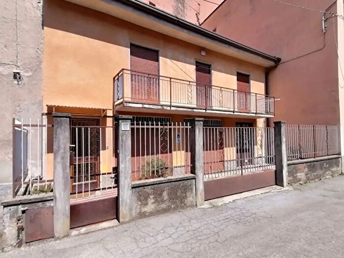 Casa bilocale in vendita in Via Bolis, Lecco