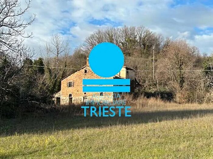 Casa con 10 locali in vendita in Urbino
