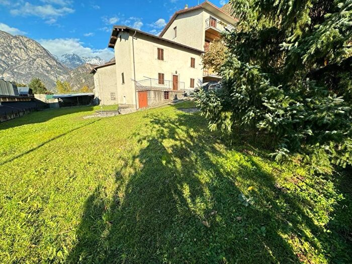 Case in Vendita e in Affitto - 2