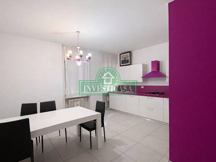 Appartamento bilocale in affitto in Corso Famiglia Cairoli, Centro Storico, Pavia