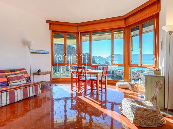 Appartamento quadrilocale in vendita in Via Carbognano ° Traversa, Lerici