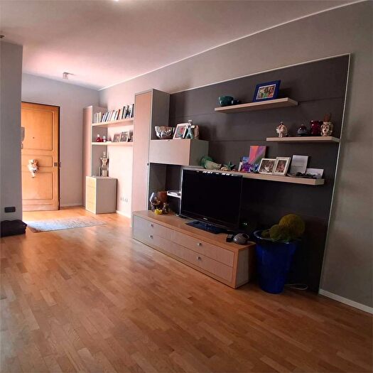 Casa con 5 locali in vendita in San Marino