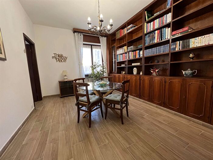 Appartamento con 8 locali in vendita in Novi Via Verdi Arquata Scrivia Tortona Lcitalia, Novi Ligure